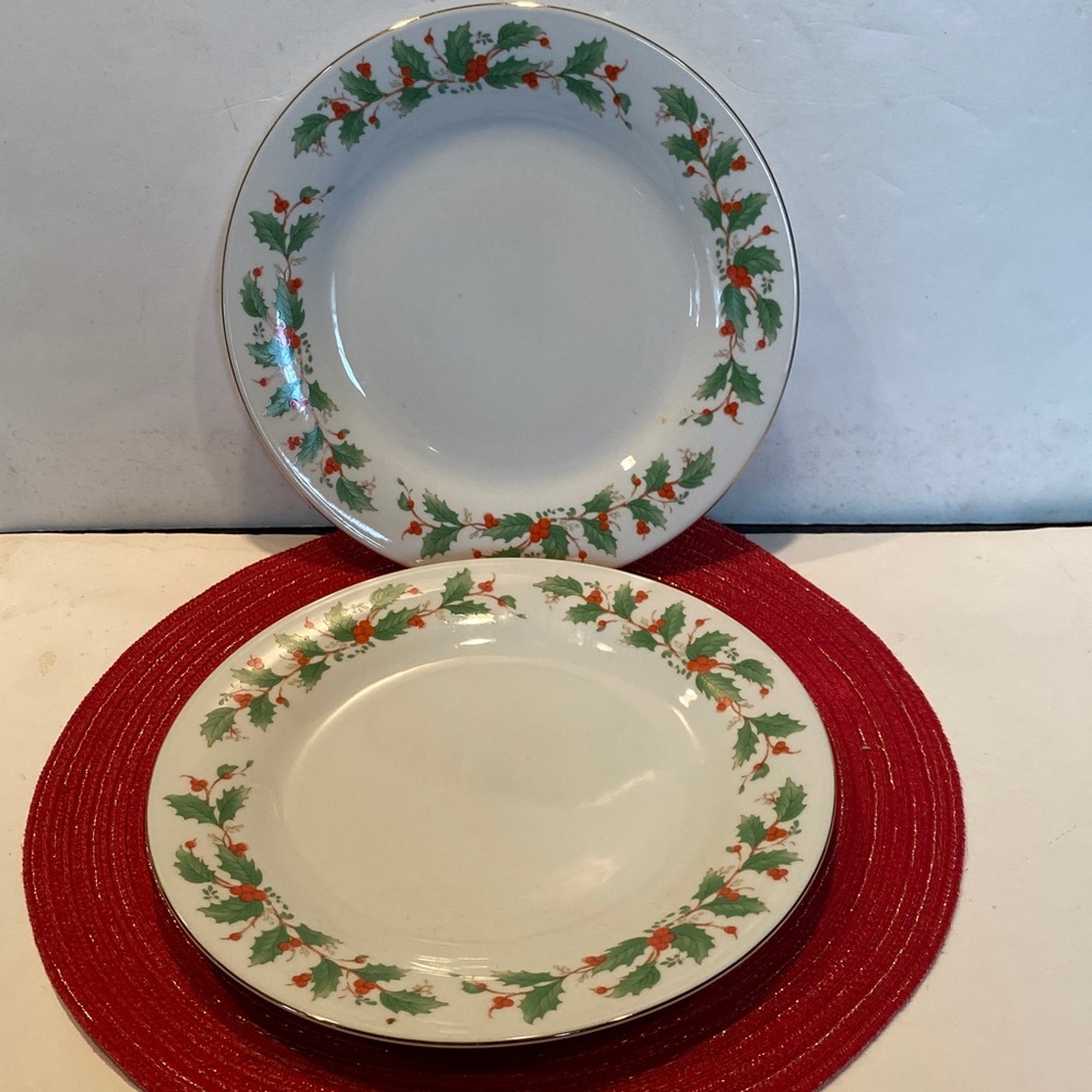 Vintage 1980s China Pearl Fine China, Noel Pattern, Set of 2 Dinner Plates